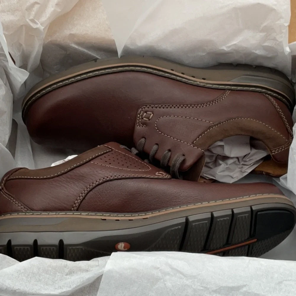 NWT CLARKS UN BRILEY LACE - MAHOGANY Men's Brown Leather‎ Shoes size 7.5